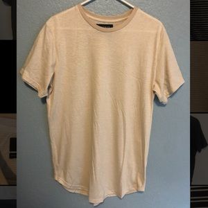 Pacsun men’s yellow striped scallop t-shirt